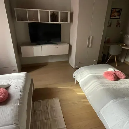 Sanae&fayssal House منزل للإقامة بارما